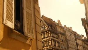 Canicule et logement : la CNL dénonce la loi Relance